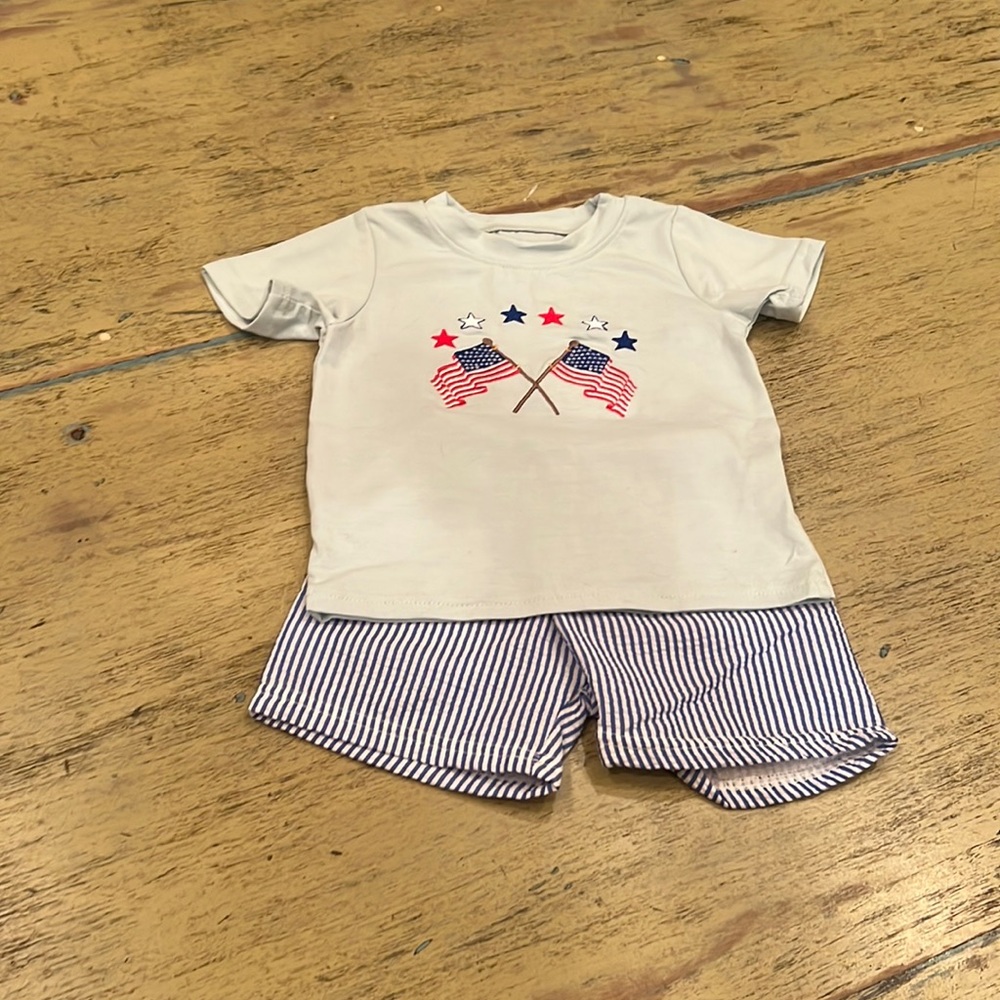 12m boy U.S.A outfit NWOT